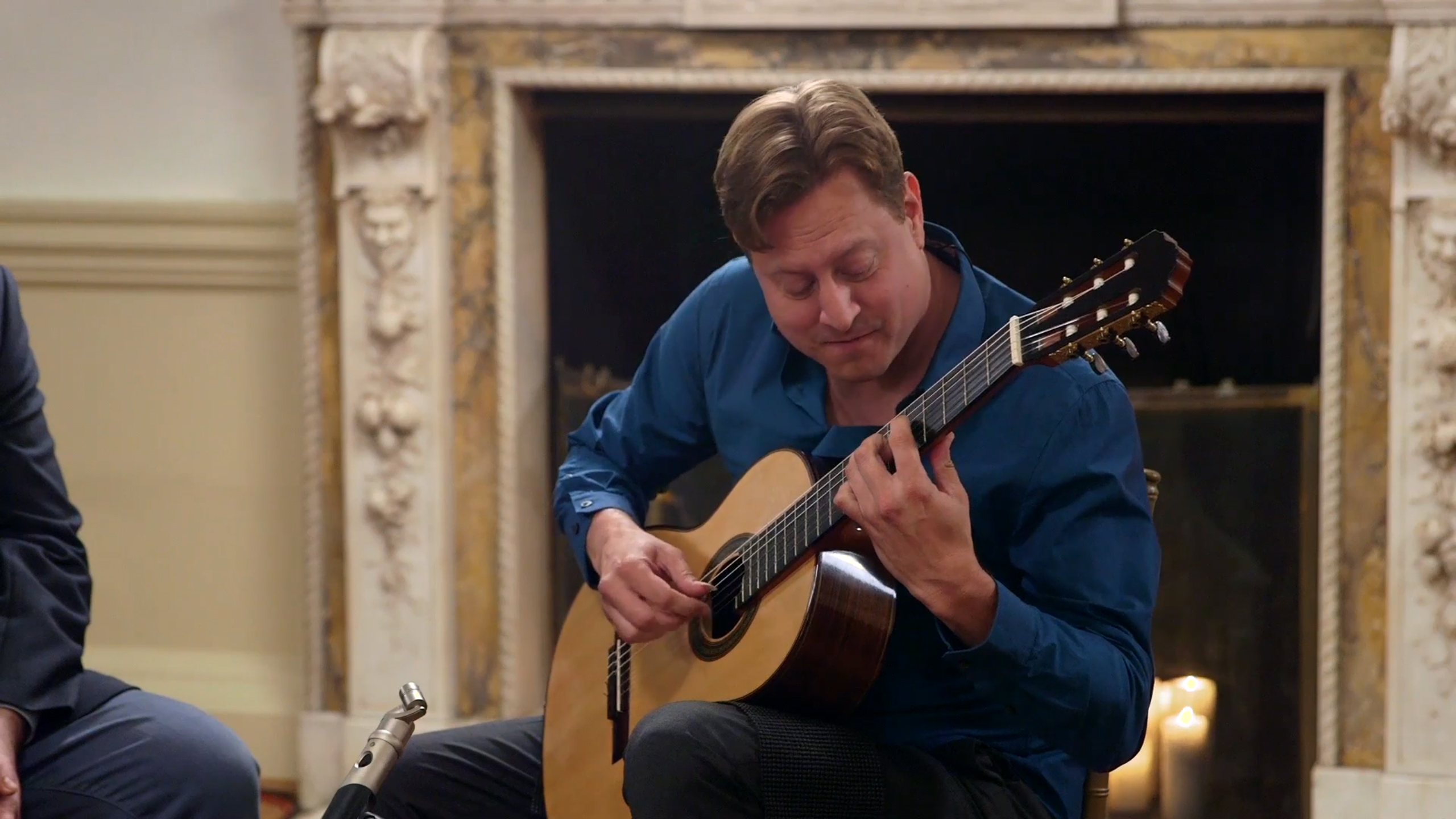 Jason Vieaux Performs "In a Sentimental Mood" Articulate with Jim Cotter